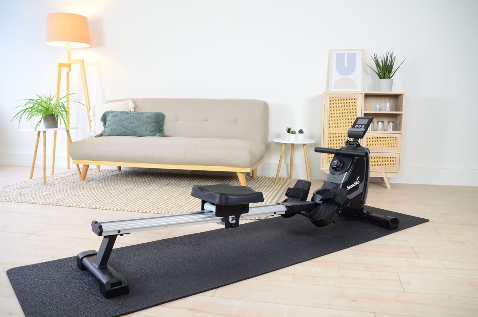 Rudergerät Venn in grau im Home Gym