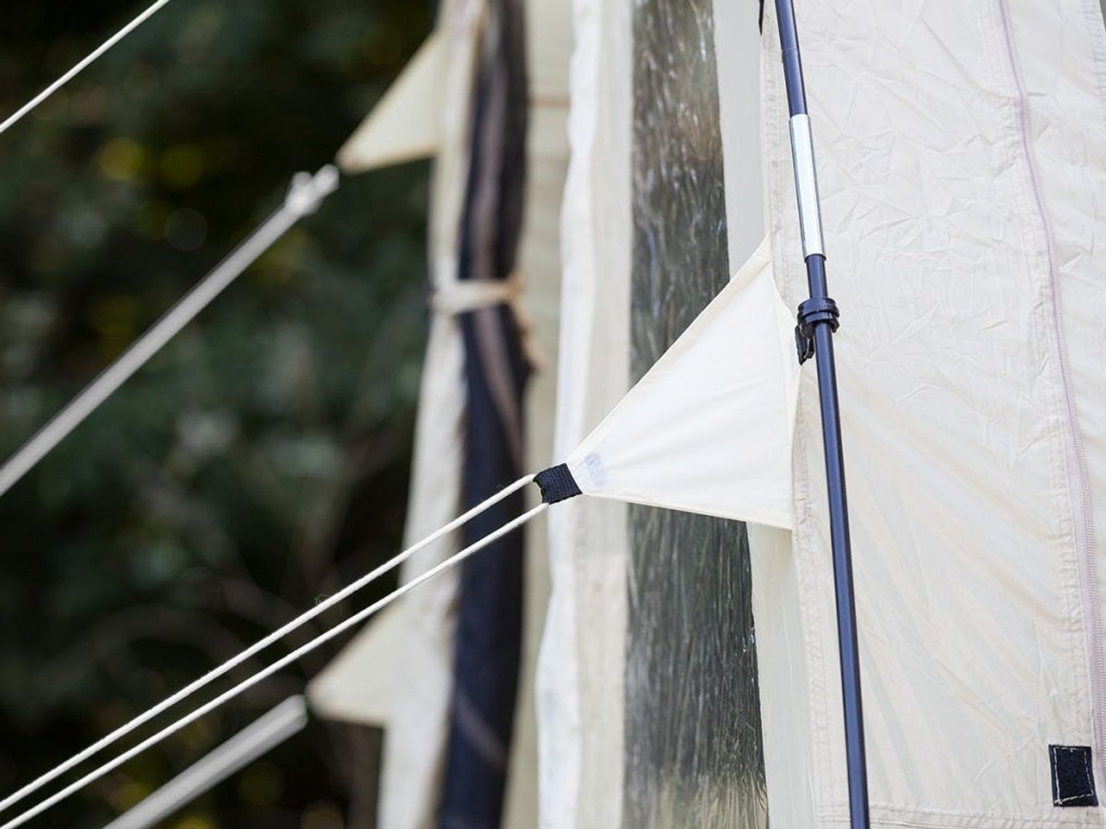 Abspannseile am Tunnelzelt Gotland 6 Boho-Chic für 6 Personen