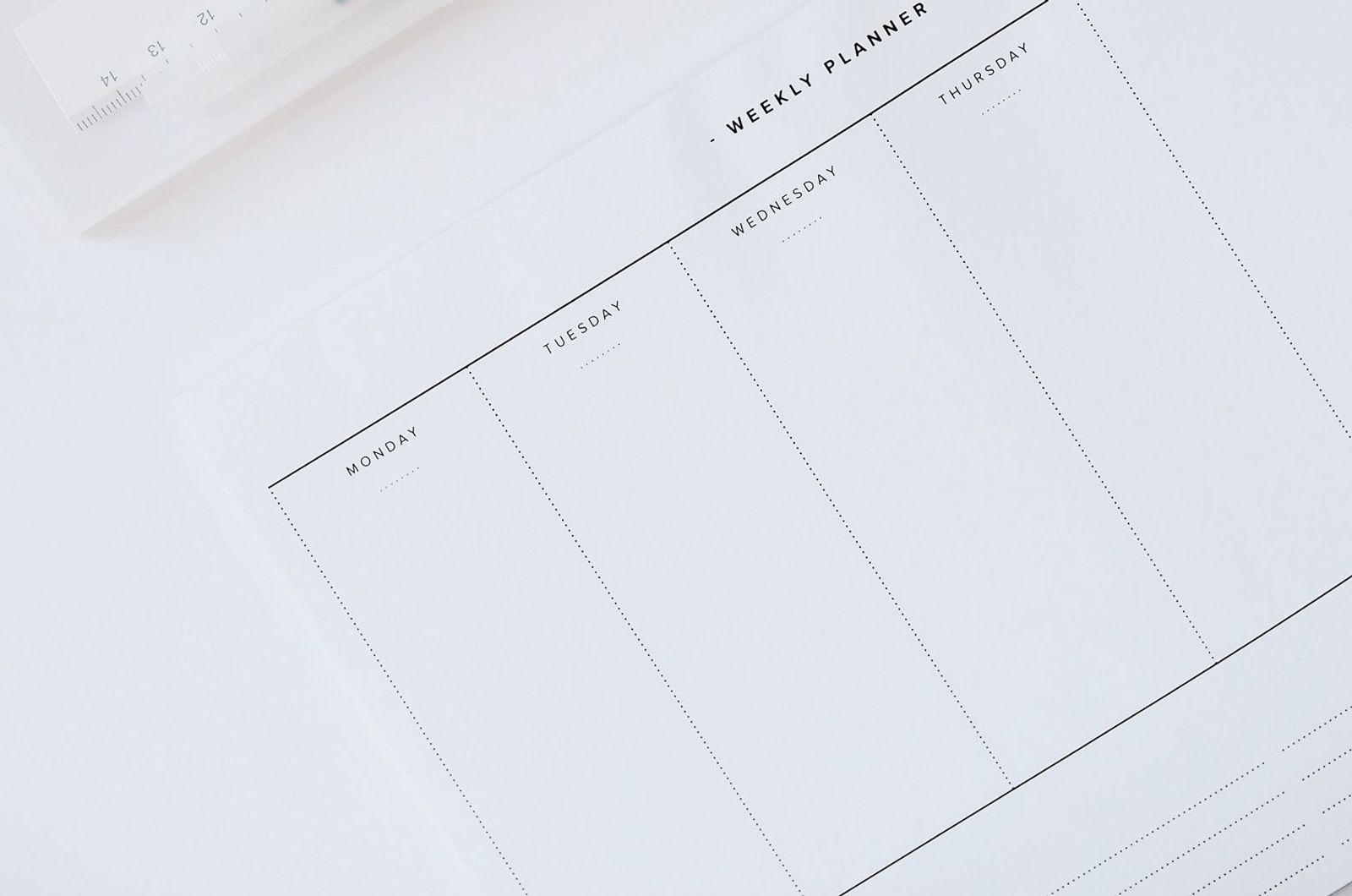 Weißer Wochenplaner